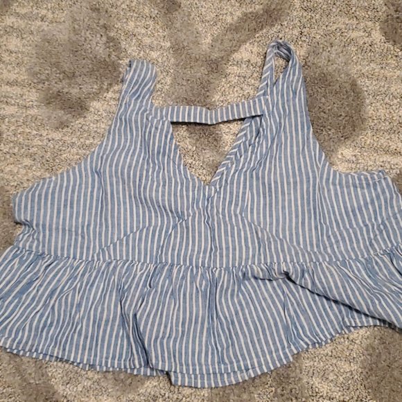 Abound blue and white striped XXL crop top - Picture 3 of 3